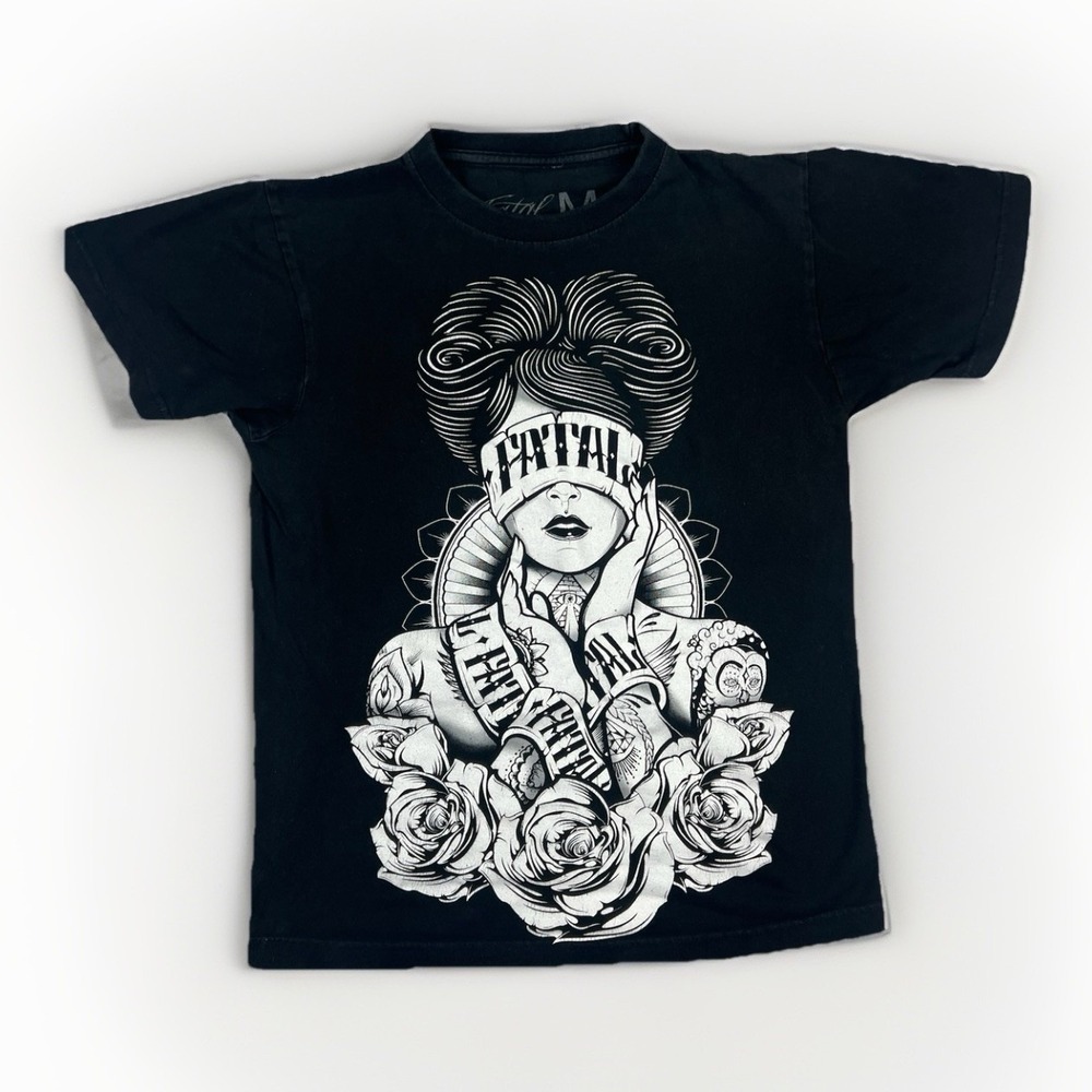 Fatal Clothing Tattoo Graphic Shirt Roses Blinfold Skull Ink Style Size M Black